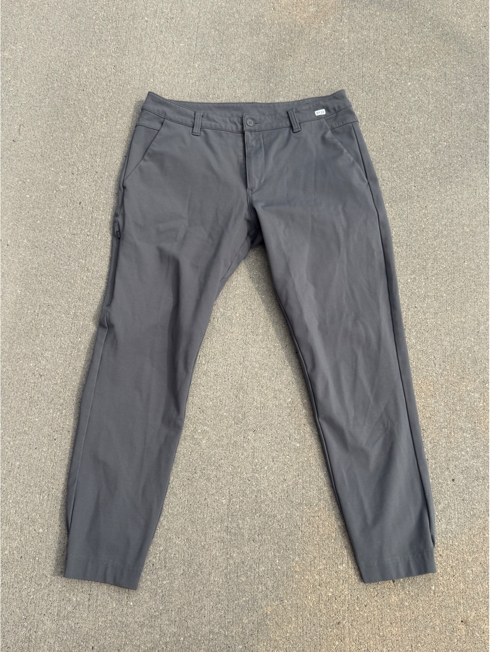 Men’s BYLT Premium Basics Everyday Jogger Pant Slim Fit Gray Size 34